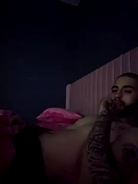 Snapshot of Pitudo786 chatting on October 28, 5:15 pm Pitudo786 online show from October 28, 5:15 pm