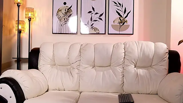 Violeta Foxz online show from February 23, 7:44 pm