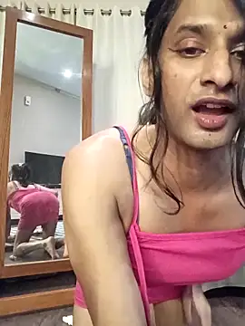 Snapshot of Nisha_Sassmaxxx chatting on May 5, 11:13 pm Nisha Sassmaxxx online show from May 5, 11:13 pm