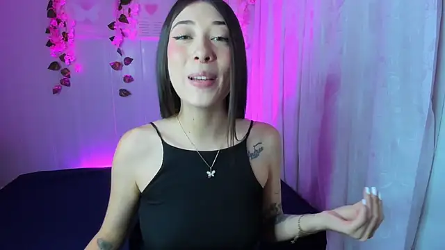 Snapshot of lia__harry chatting on November 30, 12:36 am lia harry online show from November 30, 12:36 am