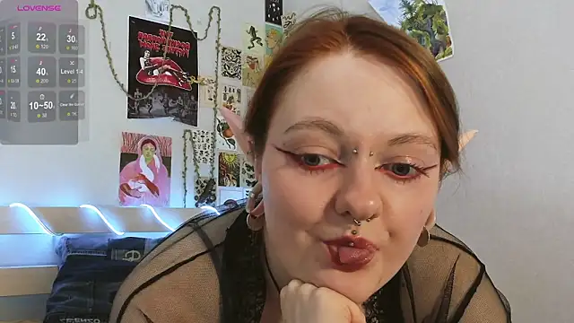 WonderConnie1 online show from March 5, 1:29 pm