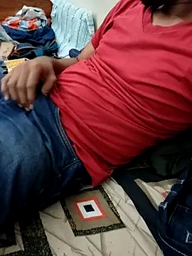 Snapshot of adro125 chatting on October 16, 1:34 pm adro125 online show from October 16, 1:34 pm