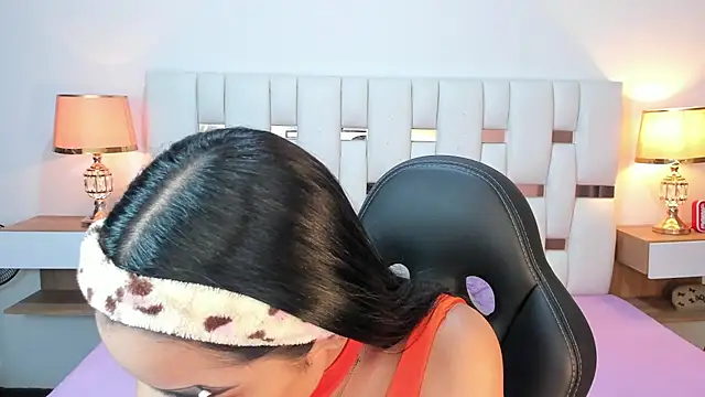 Snapshot of iamCharlotte19 chatting on July 21, 3:58 pm iamCharlotte19 online show from July 21, 3:58 pm