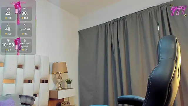 Snapshot of iamCharlotte19 chatting on July 29, 7:23 pm iamCharlotte19 online show from July 29, 7:23 pm