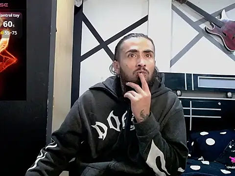 Snapshot of Daimon_roock chatting on February 19, 3:13 am Daimon roock online show from February 19, 3:13 am