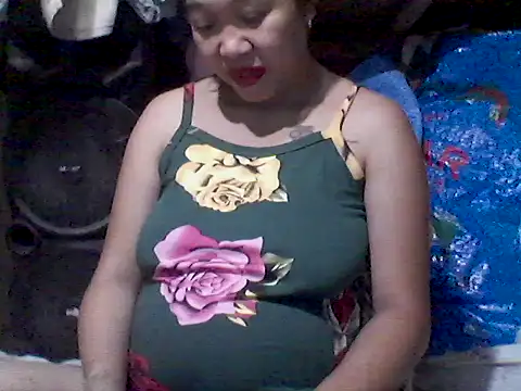 Snapshot of maypah chatting on April 12, 12:43 pm maypah online show from April 12, 12:43 pm