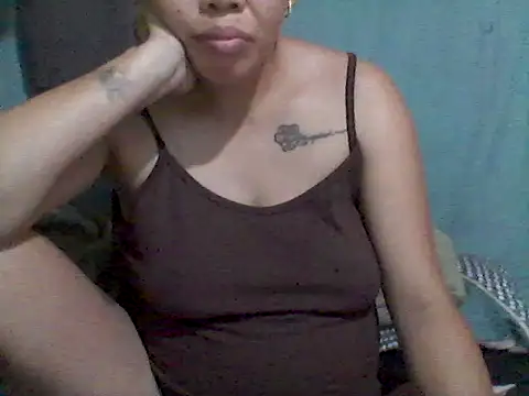 Snapshot of maypah chatting on April 19, 3:06 am maypah online show from April 19, 3:06 am