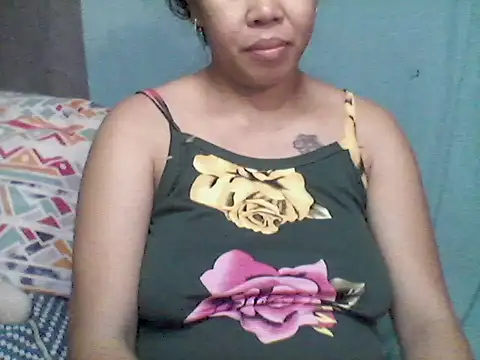 Snapshot of maypah chatting on April 23, 8:35 am maypah online show from April 23, 8:35 am