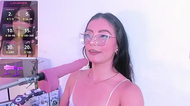 valentinna montess online show from February 11, 12:43 pm