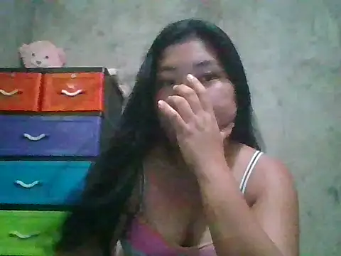 Snapshot of nikki_zapphire chatting on November 23, 2:55 am nikki zapphire online show from November 23, 2:55 am