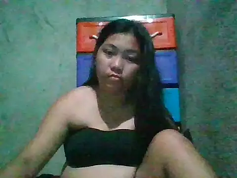 Snapshot of nikki_zapphire chatting on April 1, 1:12 pm nikki zapphire online show from April 1, 1:12 pm