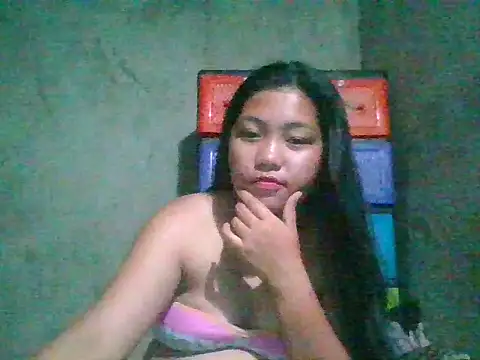 Snapshot of nikki_zapphire chatting on April 5, 12:13 pm nikki zapphire online show from April 5, 12:13 pm