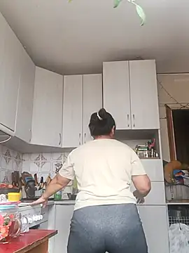 Luu-Lii777 online show from October 7, 4:20 am