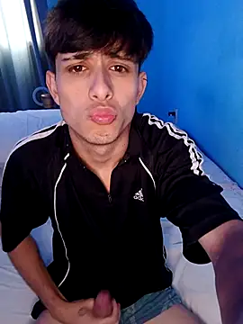 Snapshot of matiatr1112 chatting on November 12, 5:35 pm matiatr1112 online show from November 12, 5:35 pm