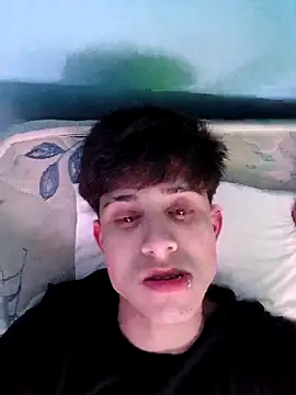 Snapshot of matiatr1112 chatting on November 15, 5:05 am matiatr1112 online show from November 15, 5:05 am