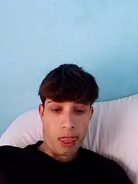 Snapshot of matiatr1112 chatting on November 17, 4:57 pm matiatr1112 online show from November 17, 4:57 pm