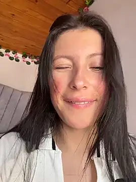 Mia salinass online show from December 22, 6:27 pm