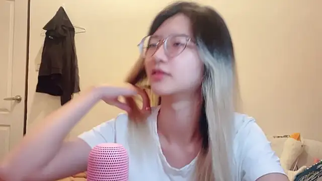 xu9920 online show from September 12, 1:11 pm