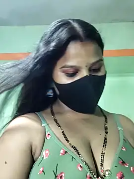 Shneeha le online show from February 3, 5:29 pm