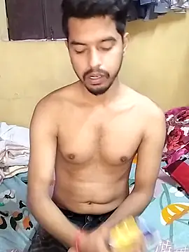 Snapshot of fcukboiiiii69 chatting on January 14, 10:58 pm fcukboiiiii69 online show from January 14, 10:58 pm