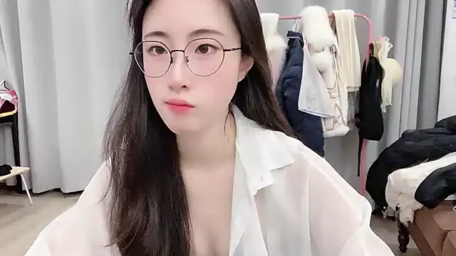 Freya7777 online show from January 9, 3:15 pm