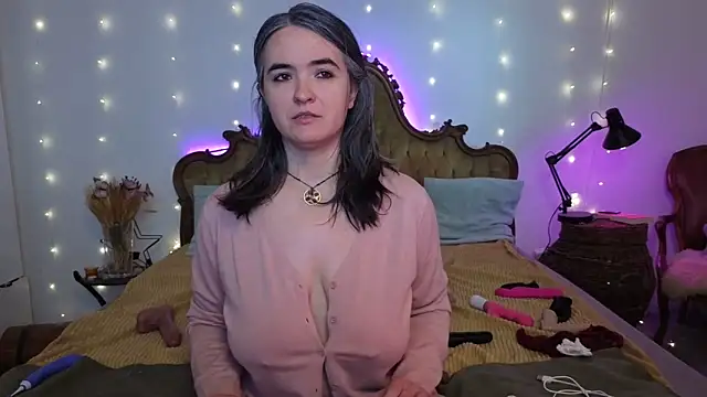 SilkenSin online show from March 23, 8:18 am