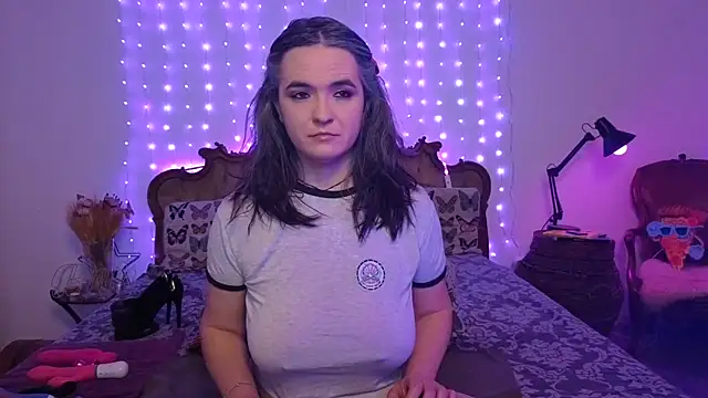 SilkenSin online show from April 11, 4:50 am