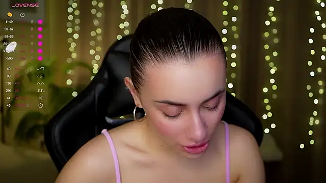 KateCarrey online show from January 13, 4:23 pm