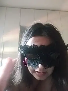 Snapshot of caldaevogliosa81 chatting on September 17, 8:27 am caldaevogliosa81 online show from September 17, 8:27 am