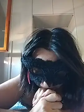 Snapshot of caldaevogliosa81 chatting on July 10, 9:23 am caldaevogliosa81 online show from July 10, 9:23 am