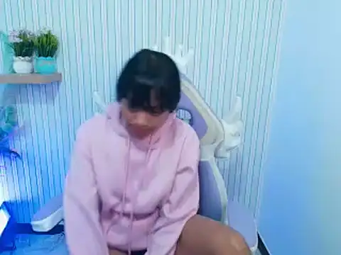 Snapshot of kataleya__18 chatting on January 15, 12:54 pm kataleya 18 online show from January 15, 12:54 pm