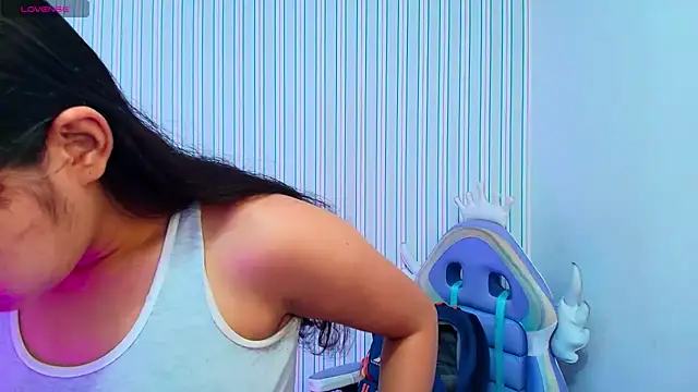 Snapshot of kataleya__18 chatting on July 15, 5:40 pm kataleya 18 online show from July 15, 5:40 pm