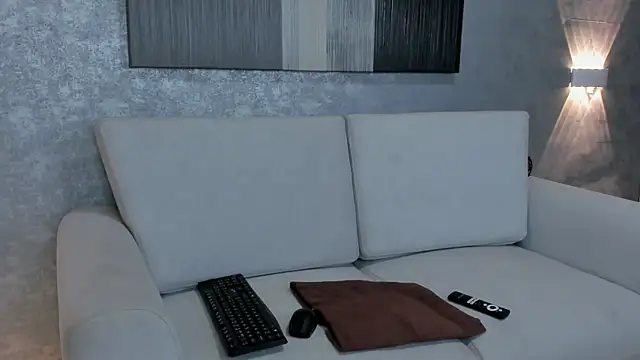 Snapshot of Lucia_jane chatting on May 29, 9:02 pm Lucia jane online show from May 29, 9:02 pm