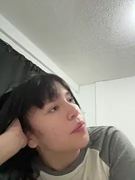 Snapshot of aliciia_23 chatting on September 24, 4:16 am aliciia 23 online show from September 24, 4:16 am