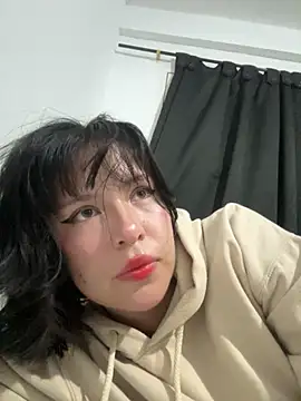 Snapshot of aliciia_23 chatting on October 7, 4:31 am aliciia 23 online show from October 7, 4:31 am