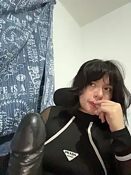 Snapshot of aliciia_23 chatting on October 30, 4:14 am aliciia 23 online show from October 30, 4:14 am