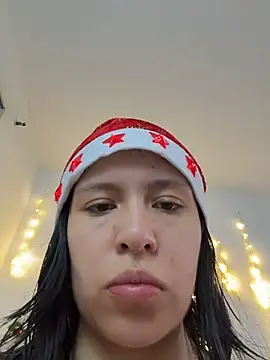 aliciia 23 online show from December 3, 9:46 pm