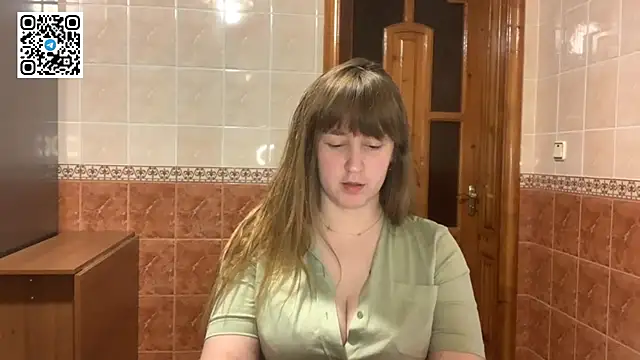 MaroonMoon  online show from November 14, 8:40 pm