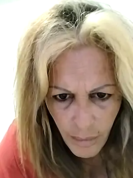 canariamorbosa online show from November 6, 9:48 pm