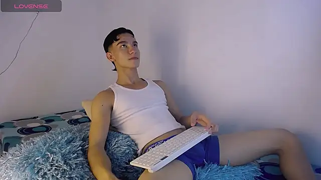 babyandy x online show from November 18, 11:26 pm