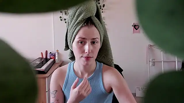 VesperaCeleste online show from March 2, 10:00 am