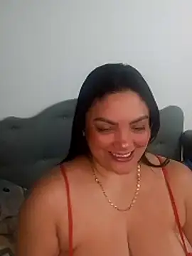 Snapshot of tiffany_Johnson1 chatting on February 10, 12:26 am tiffany Johnson1 online show from February 10, 12:26 am