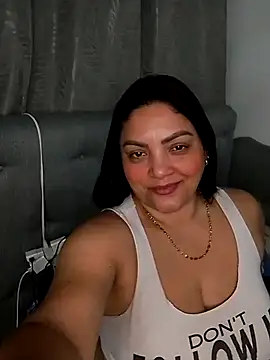 Snapshot of tiffany_Johnson1 chatting on February 17, 2:08 am tiffany Johnson1 online show from February 17, 2:08 am