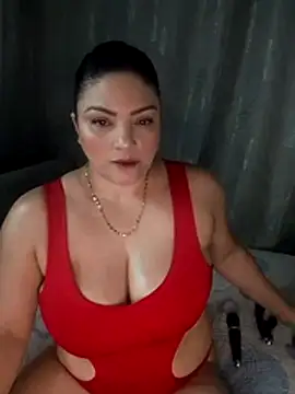 tiffany Johnson1 online show from June 5, 12:39 am