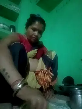 Manavi x online show from April 14, 2:23 pm