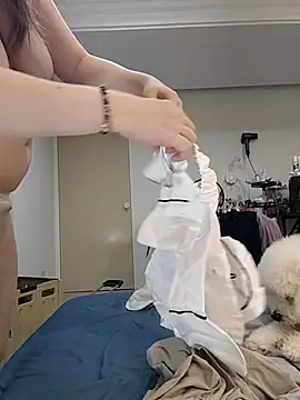 Lovelyanan online show from October 3, 6:05 pm