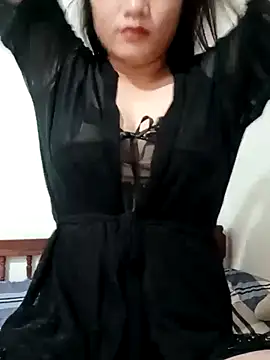 Snapshot of V-vivu-V chatting on October 3, 8:50 pm V-vivu-V online show from October 3, 8:50 pm