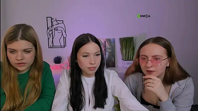 mila glow1 online show from September 16, 9:21 am