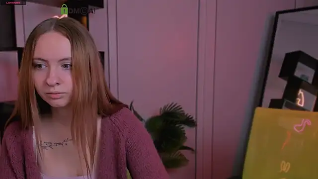 mila glow1 online show from October 3, 8:33 am