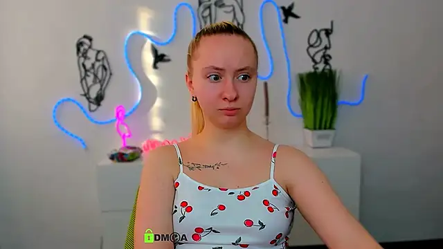 mila glow1 online show from March 5, 6:31 am